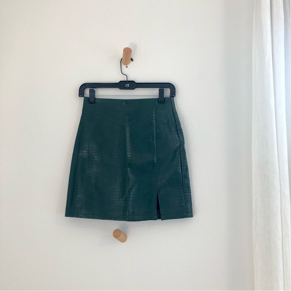 TOPSHOP | green leather skirt